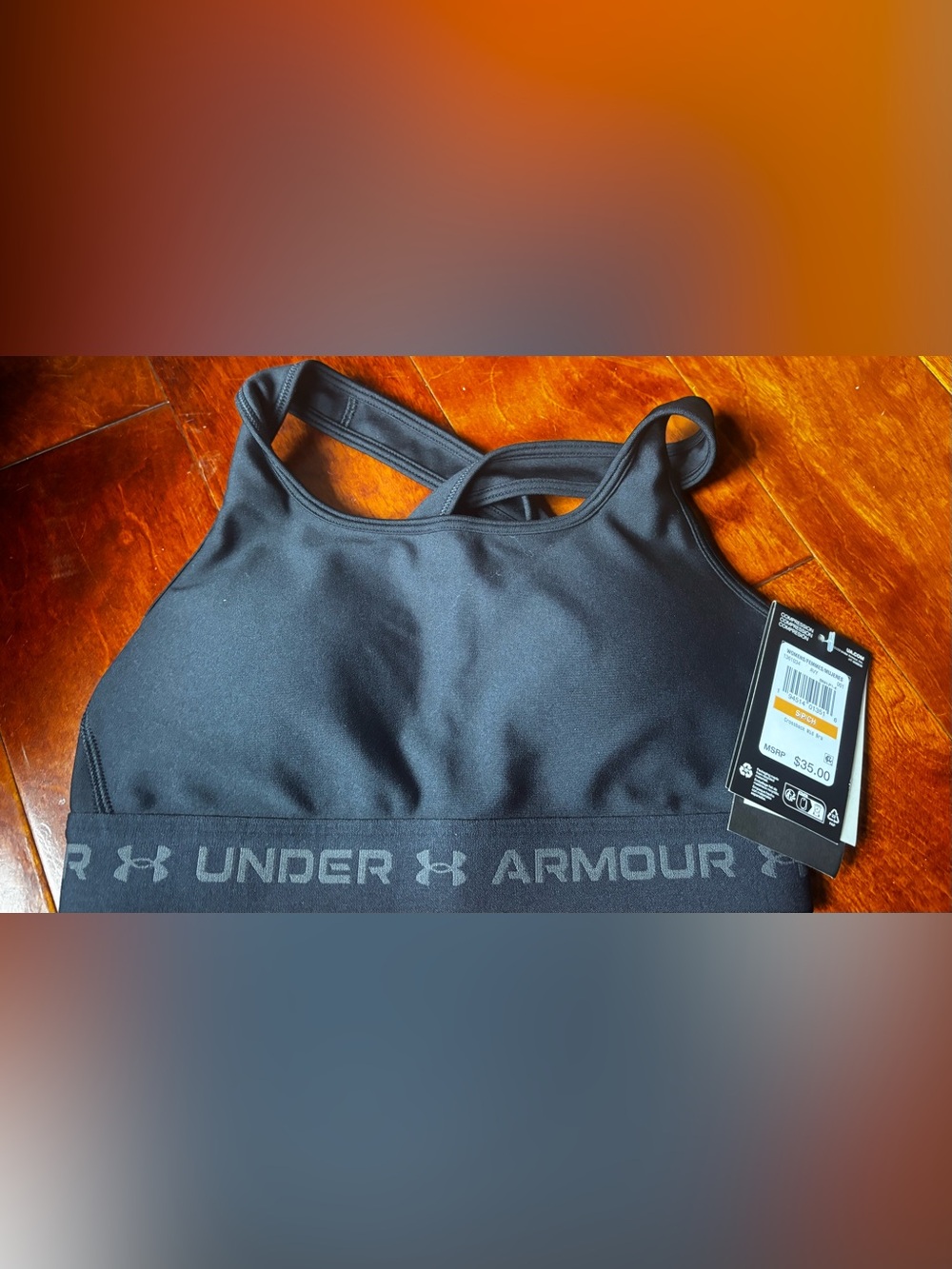 NWT under Armour ladies cross back mid bra compression black size S  run gym